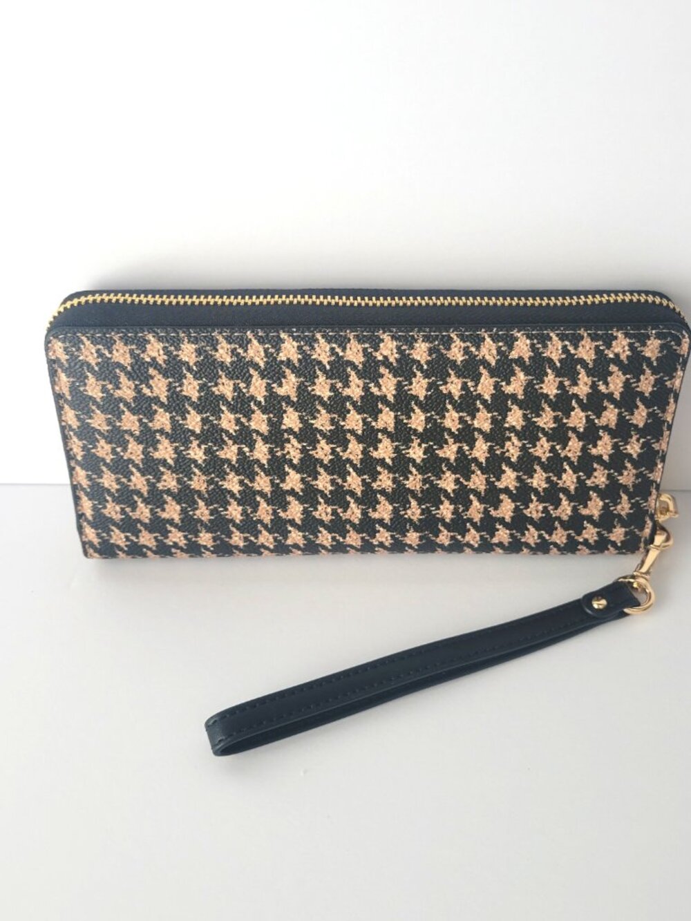 Share Michael Kors Jet Set Travel Houndstooth Print Continental Wristlet Black - Picture 3 of 6